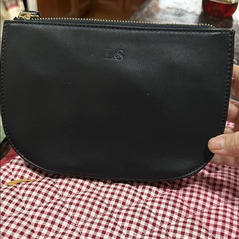 Lo And & Sons Black Leather Crossbody Bag / Purse / Clutch